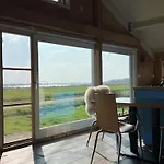 Over Monnickendam