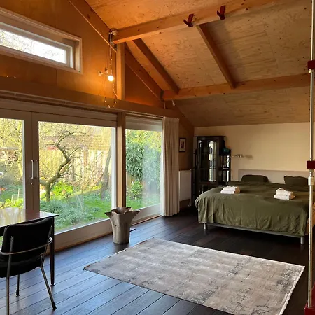 Over Монникендам