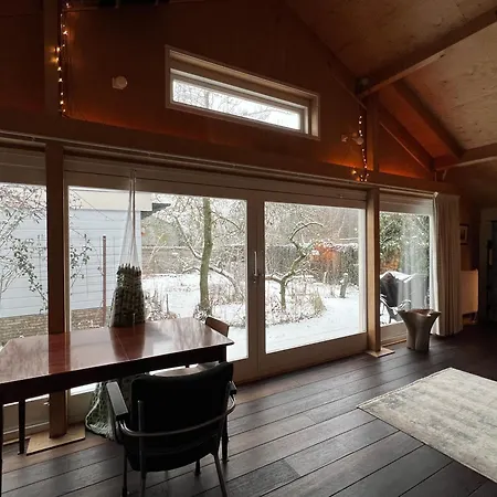 Over Монникендам